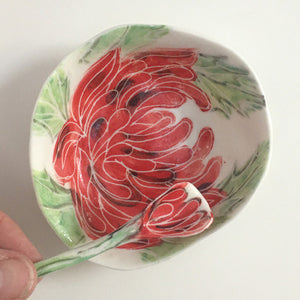 Porcelain Native Floral Bowl Red