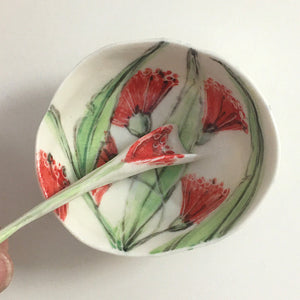 Porcelain Native Floral Bowl Red