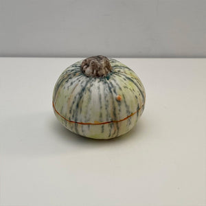 Small pumpkin pot with lid